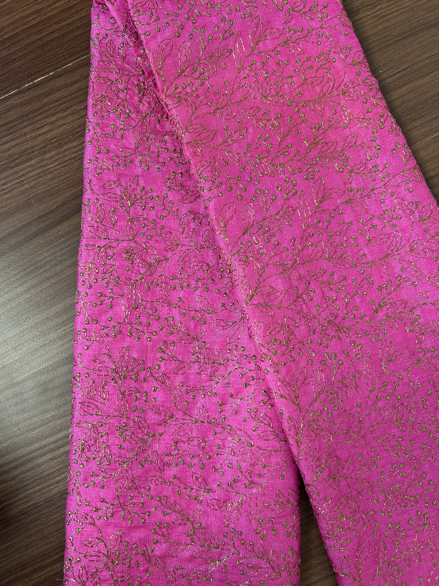 Grey and pink Crepe Saree